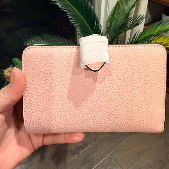 kate spade Blush Pink Pebbled Leather Zip Wallet - Picture 2 of 5